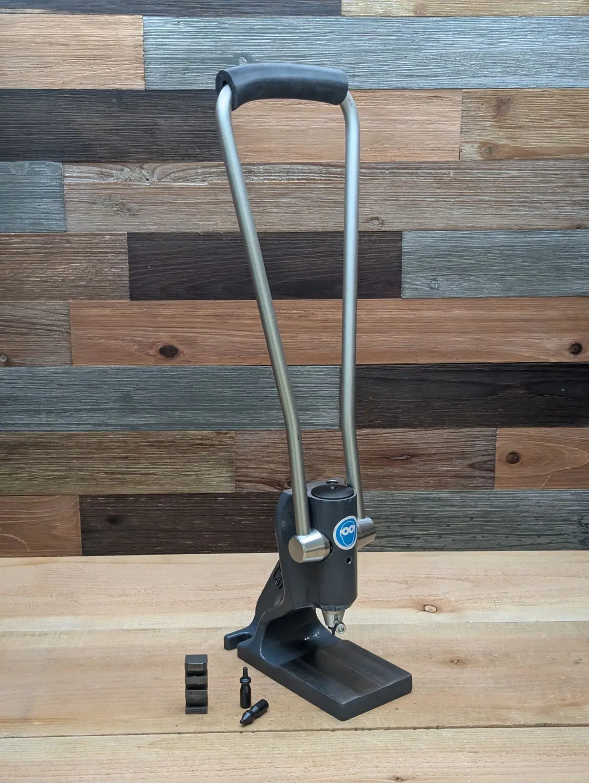 Oregon® Heavy Duty Chain Breaker 1