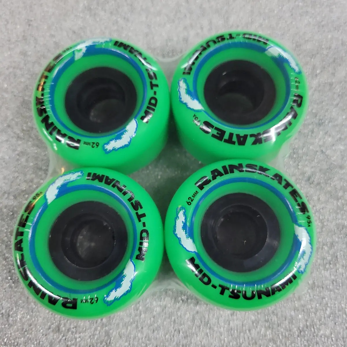 62Mm Rainskates Mid Tsunami Wheels 95A Green 1