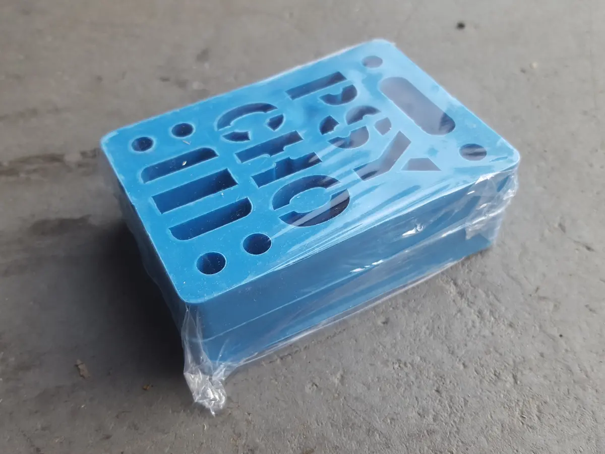 Riser Pads Psycho Risers - 1/2" Blue 1
