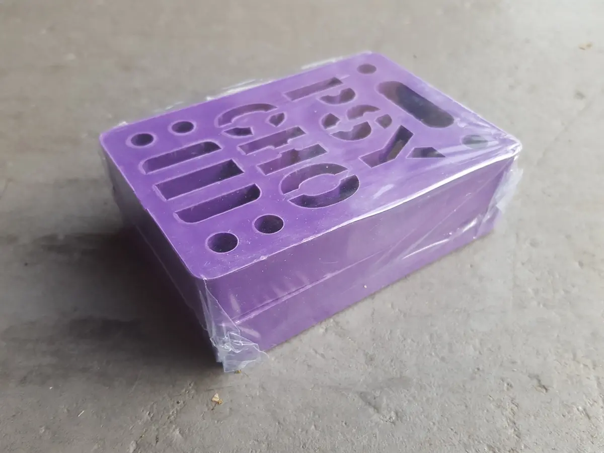 Riser Pads Psycho Risers - 1/2" Purple 1
