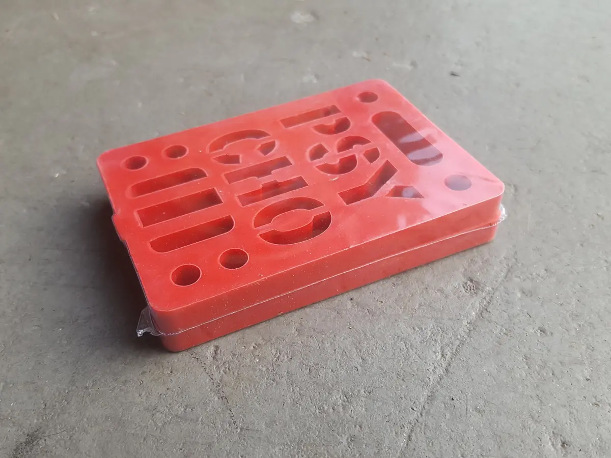 Riser Pads Psycho Risers - 1/4" Red 1