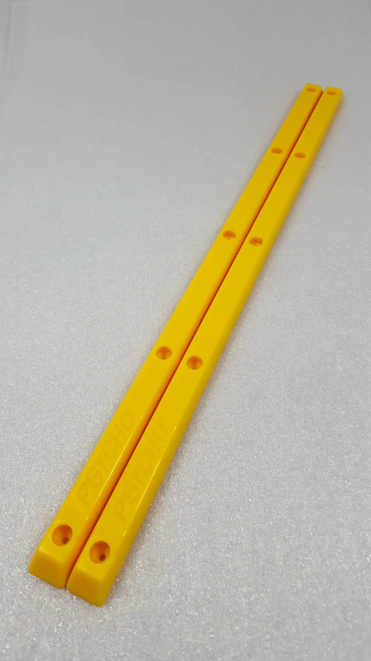 Psycho Skateboard Rails 1 Set - Yellow 1