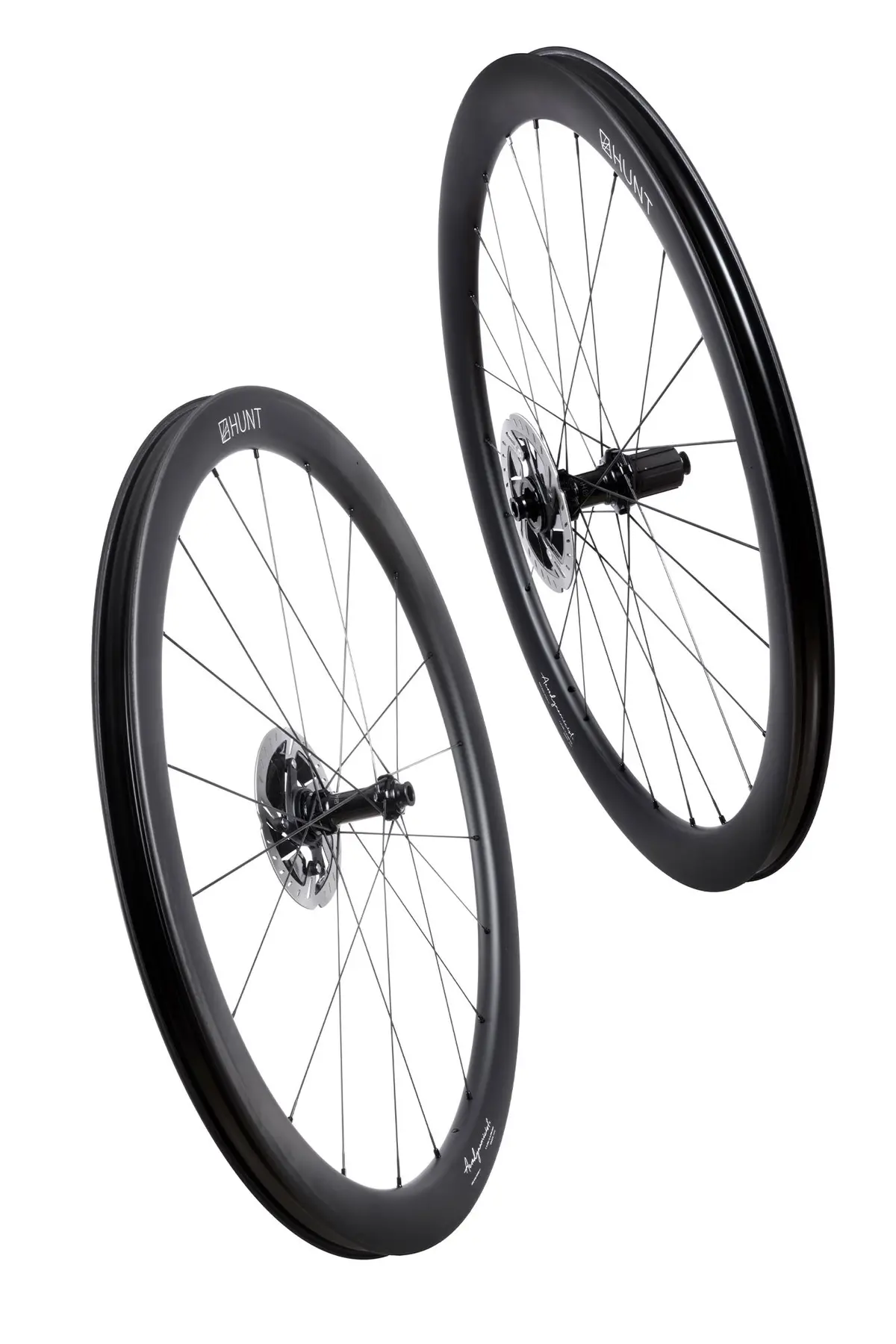 Hunt 44_46 Aerodynamicist Carbon Disc Wheelset 1