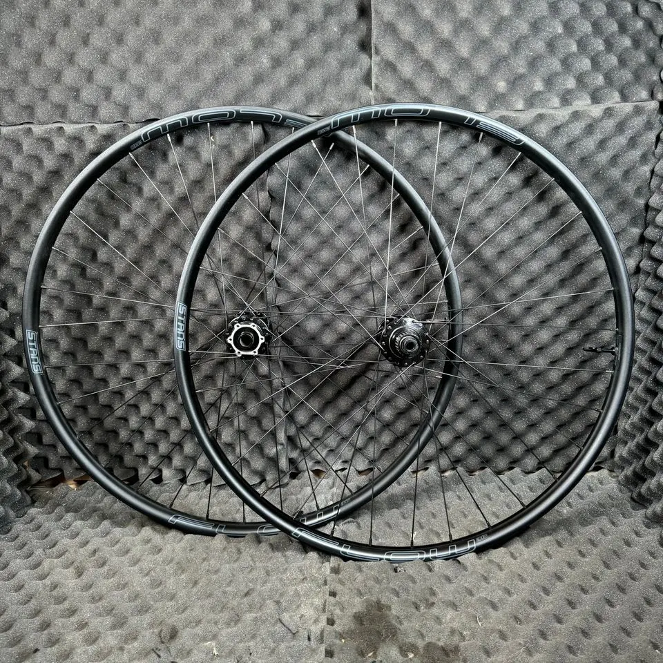 Max Strength 29" Flow Ex3 Rims With Onyx Classic Hubset 1