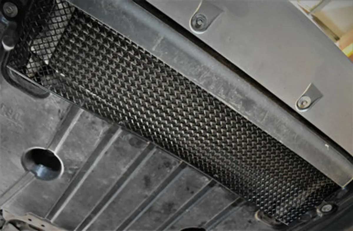 Zunsport Black Oil Cooler Grille For Bmw G87 M2 1