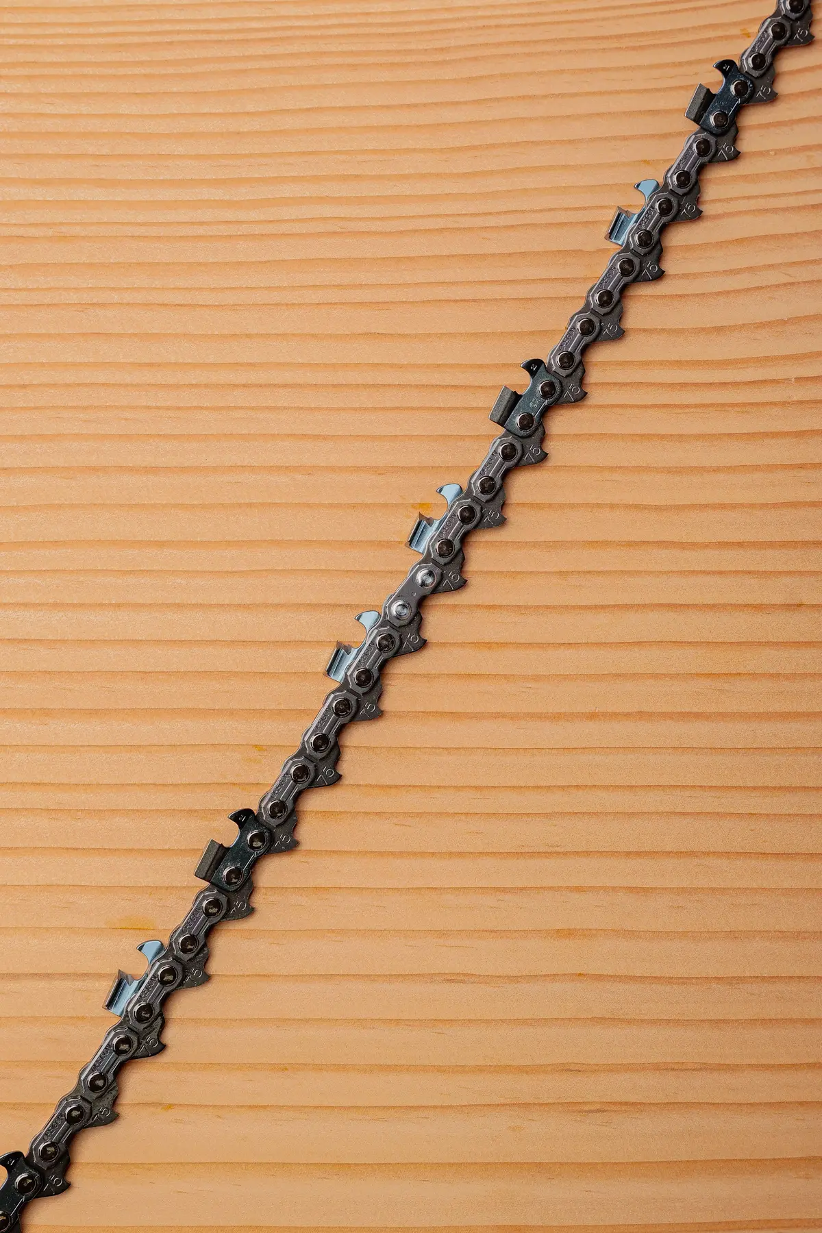 Oregon 75Ck (3/8" X .063) Square Chisel Semi-Skip Chain 1
