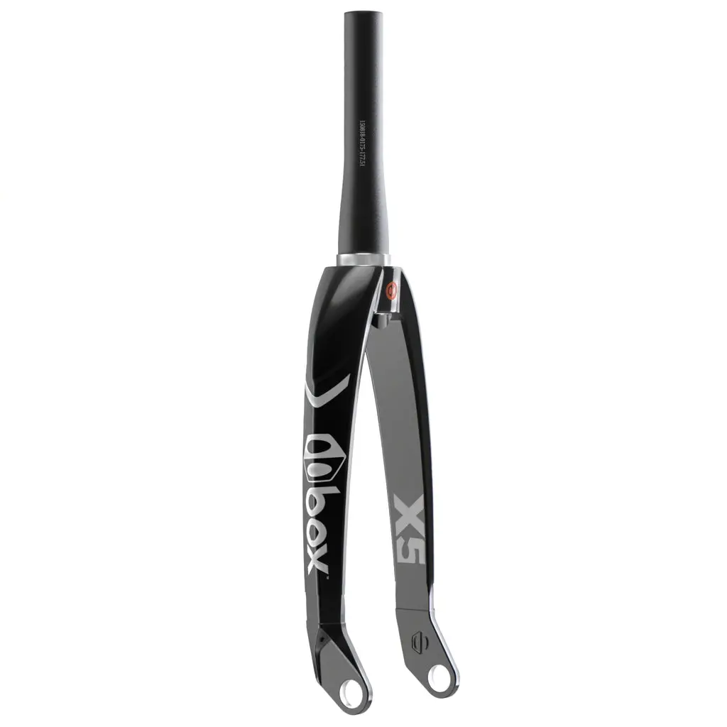 Box One Oversized X5 Pro Carbon Forks 1