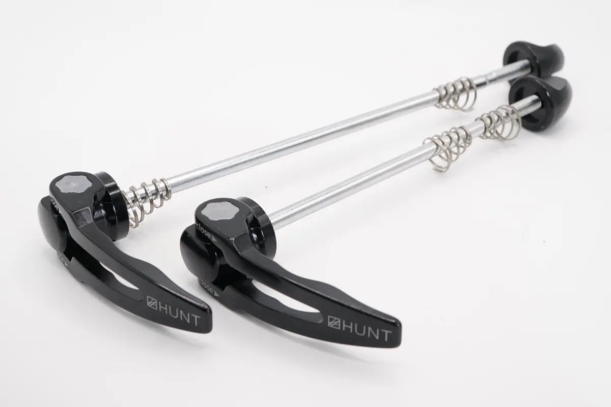 Quick-Release Skewer | Pair | 4 Season | Disc Brake | Black 1