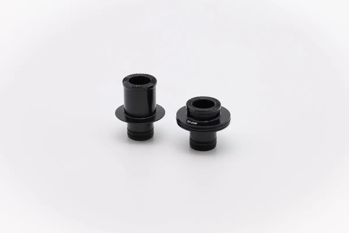 Front Axle Adapters | 4 Season | 12Mm Thru-Axle | Disc Brake 1