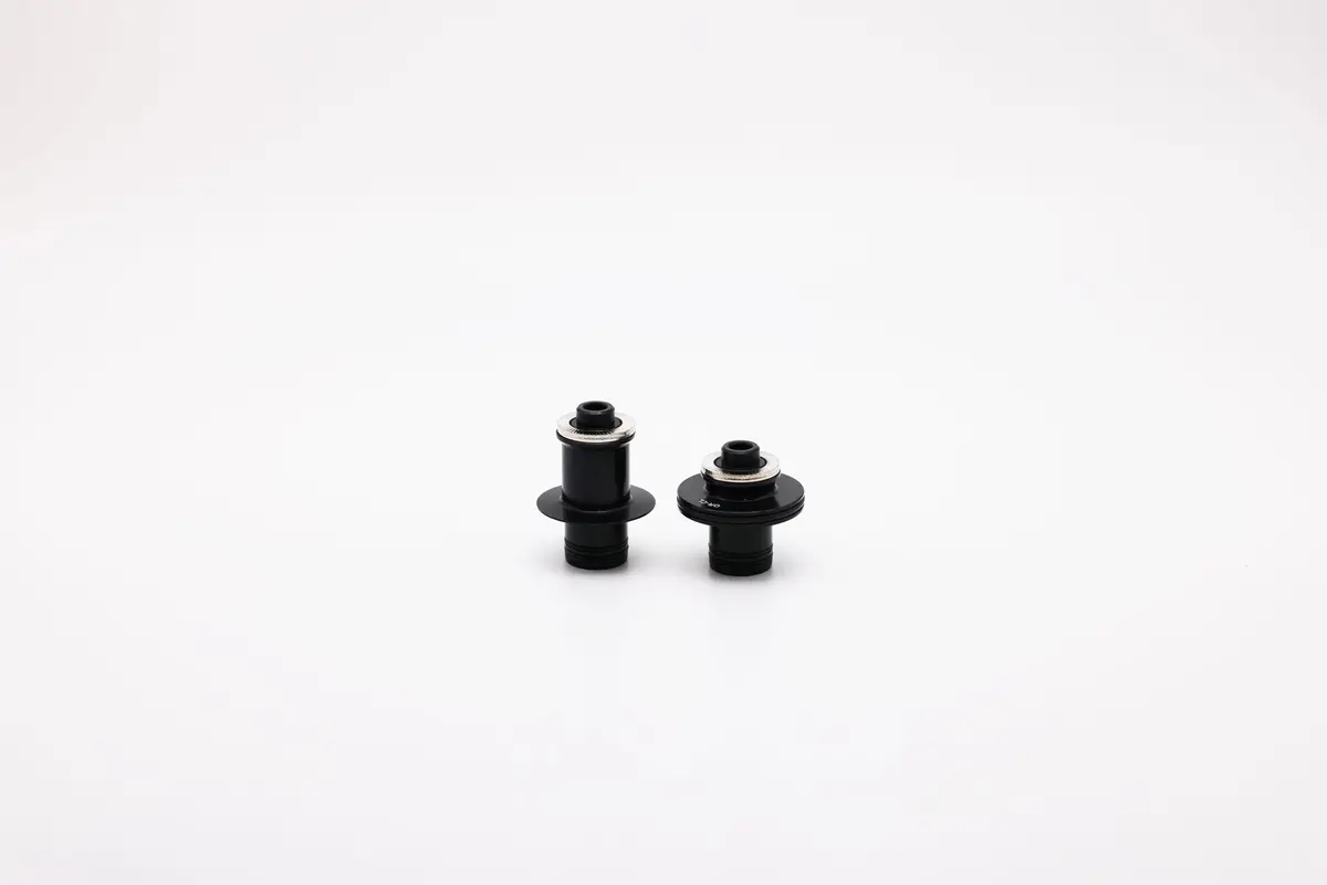 Front Axle Adapters | 4 Season | Qr | Disc Brake 1
