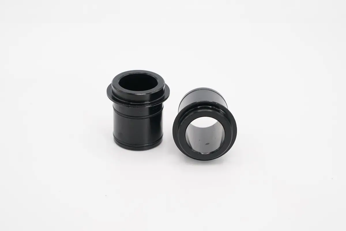 Front Axle Adapters | Enduro/Trail/Xc V1 | 15Mm Thru-Axle | 6-Bolt 1