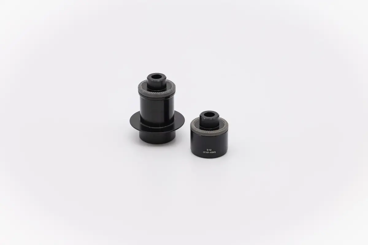 Rear Axle End Caps | Engage Rb | Qr | Rim Brake 1