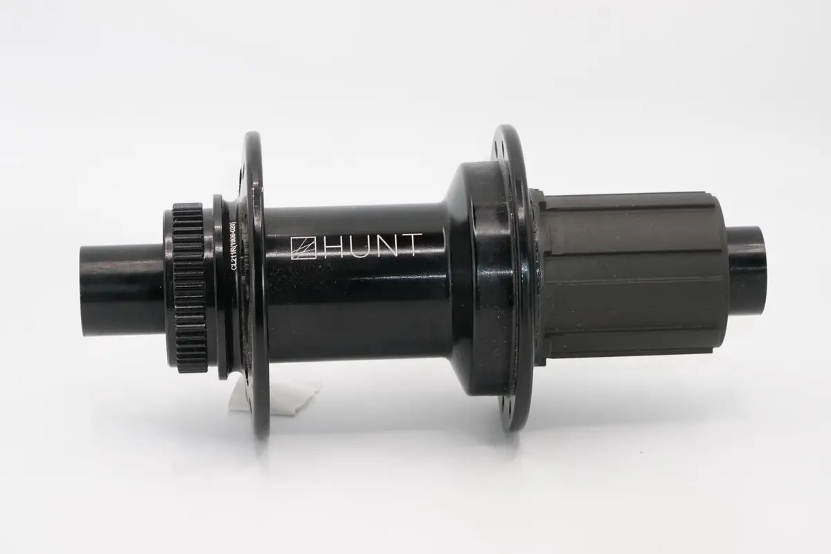 Rear Hub | Engage Cl | Center-Lock | 28 Hole | Black 1