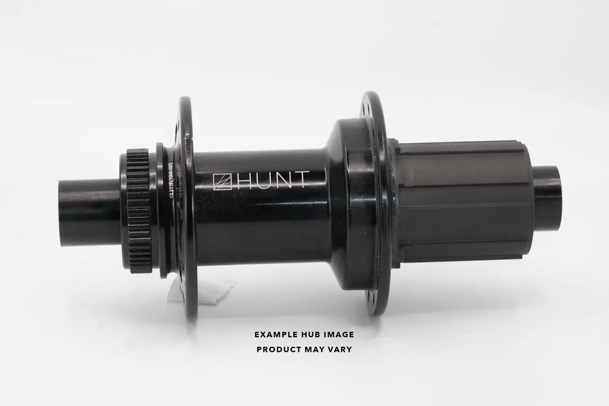 Rear Hub | Engage Cl 4 Season Dura | Center-Lock | 32 Hole | Black 1