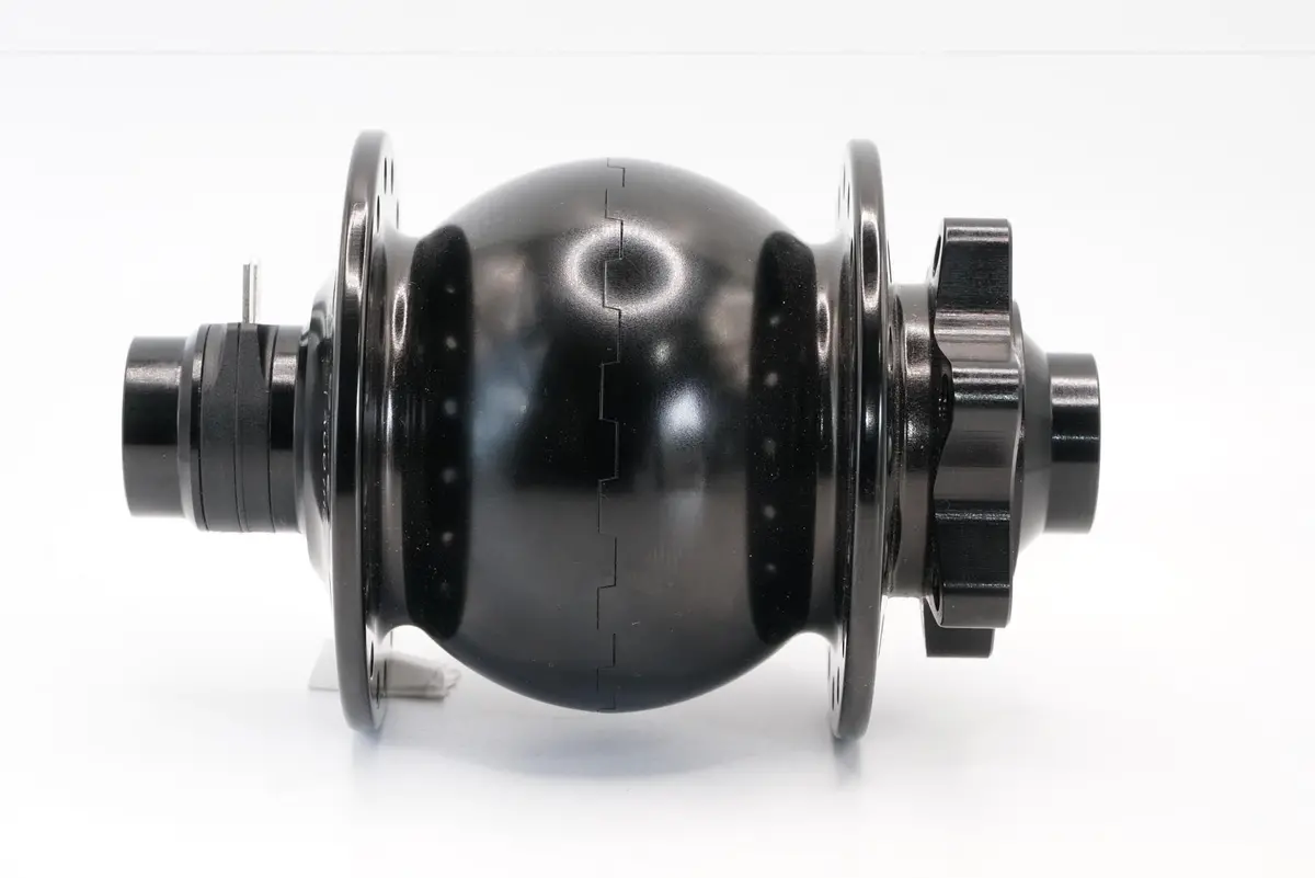 Front Dynamo Hub | Son 28 Boost Mtb | 6-Bolt | 32 Hole | Black 1