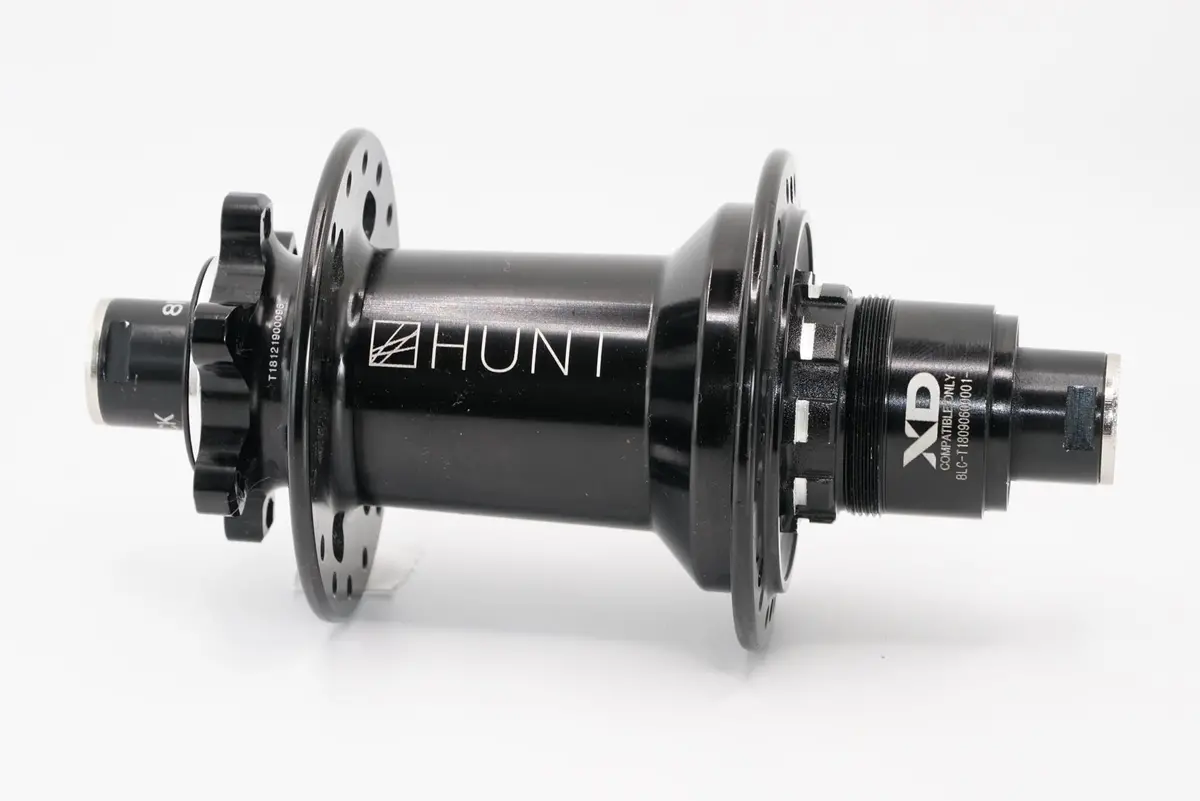 Rear Hub | Trail V1 42T Boost | 6-Bolt | 32 Hole | Black 1