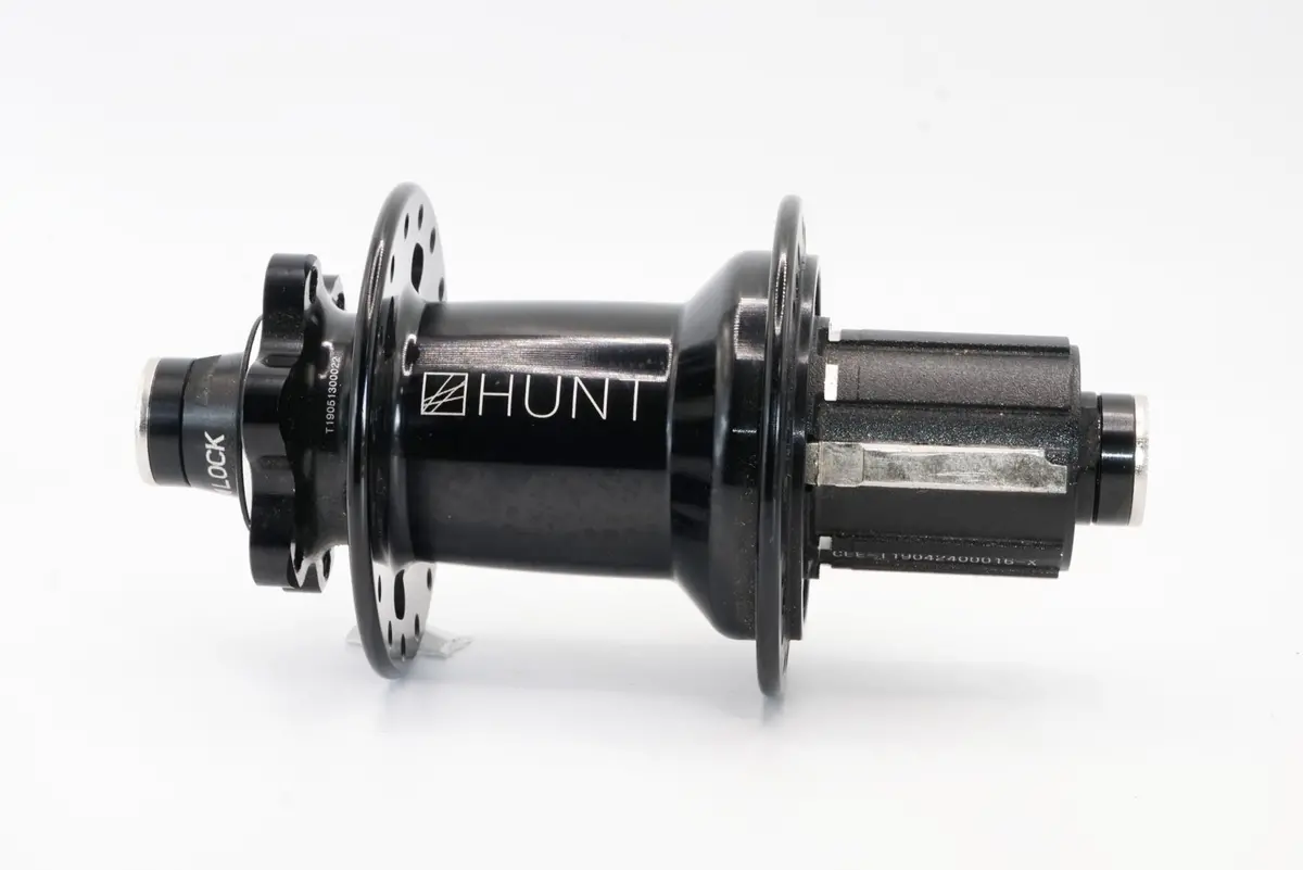 Rear Hub | Trail V1 42T Non-Boost | 6-Bolt | 32 Hole | Black 1