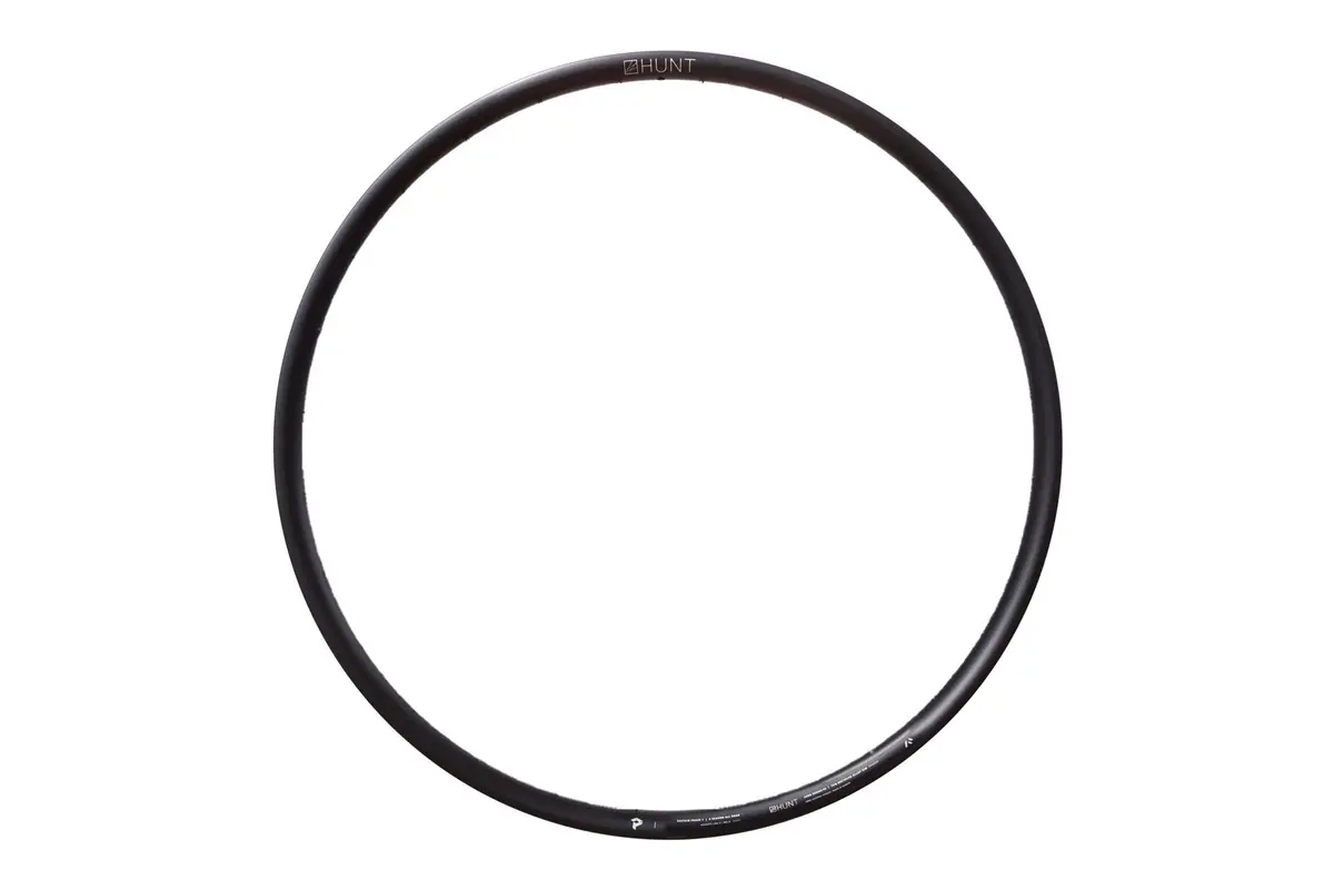 Hunt Sustain Phase One 4 Season All-Road Rim | Rear 1