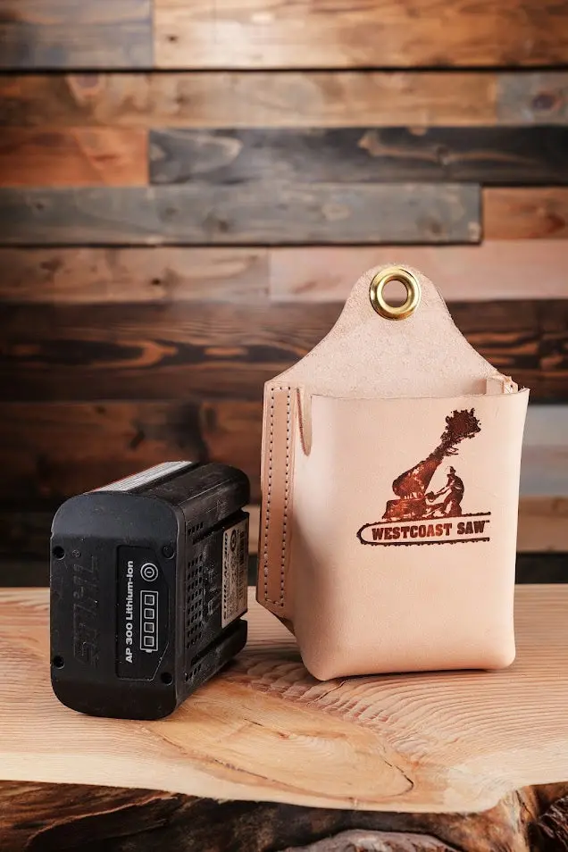 Westcoast Saw Leather Battery Pouch 1