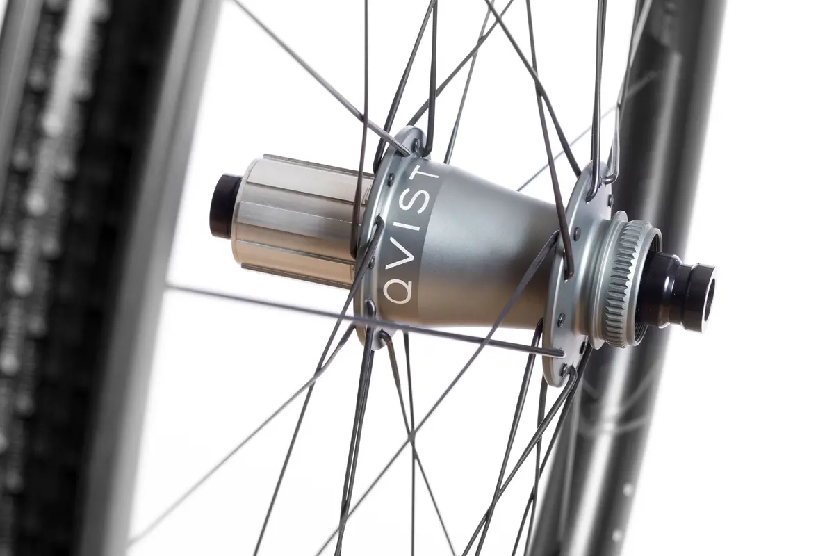 Rear Hub | Qvist Duo Non-Boost | Center-Lock | 28 Hole | Grey 1