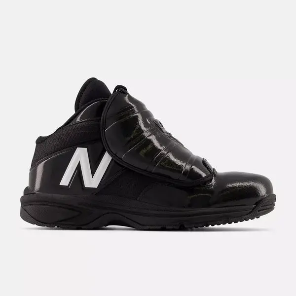 New Balance Mid-Cut Plate Shoe 4E 1
