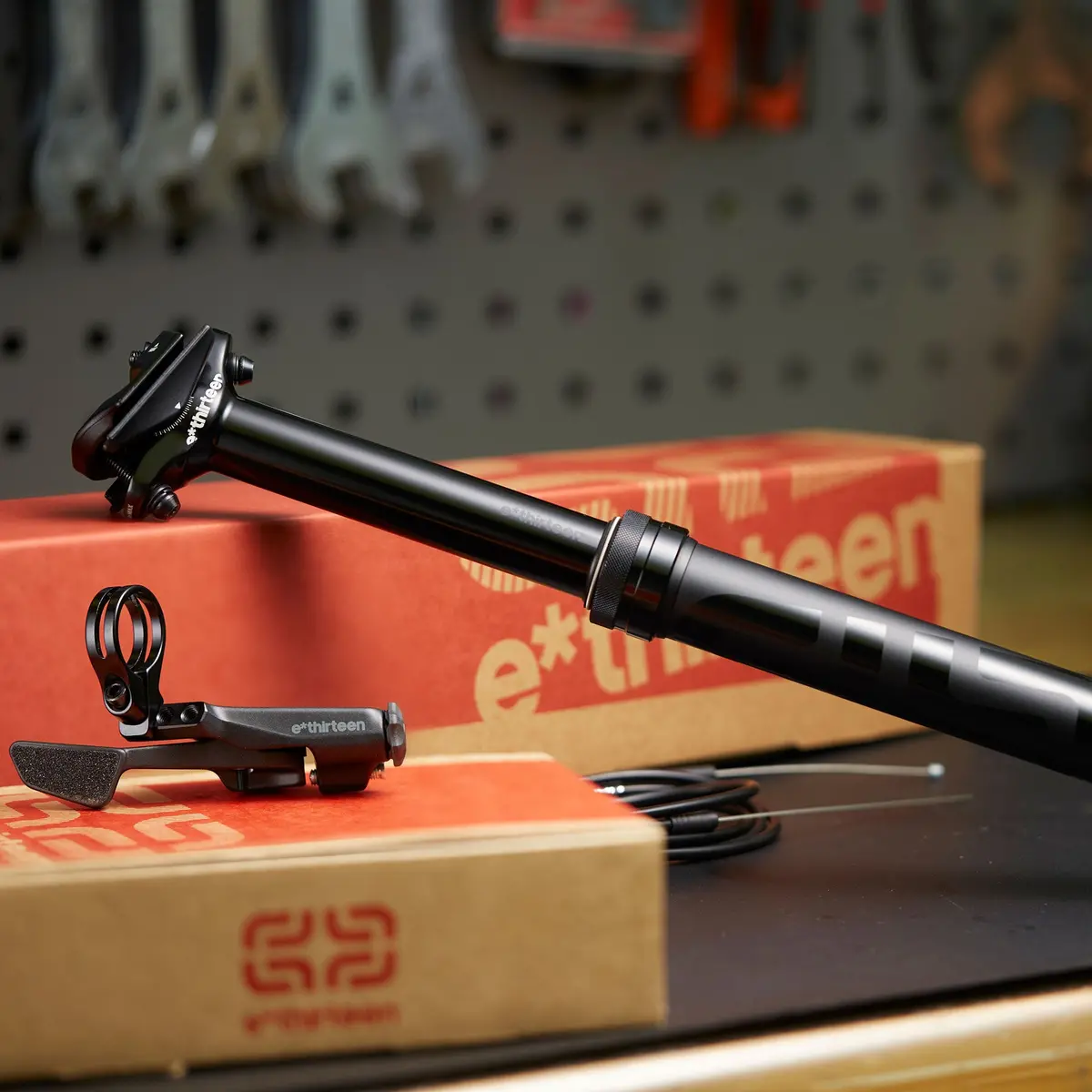 Vario Infinite Dropper Post 1