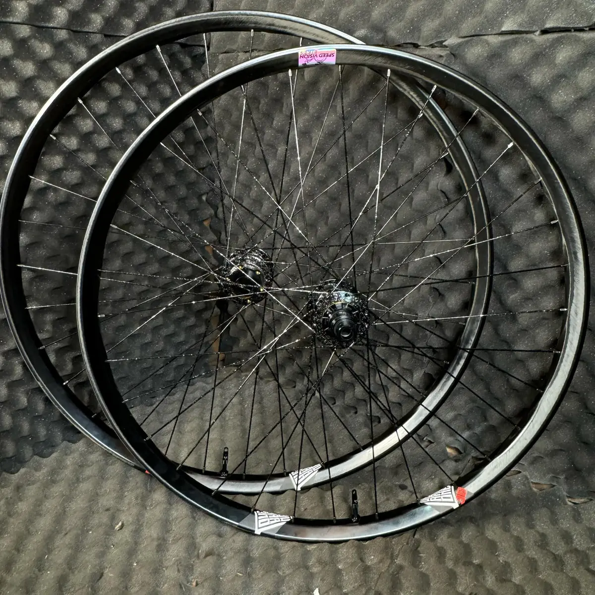 Mullet Onyx Hubs With We Are One Triad Rims 1