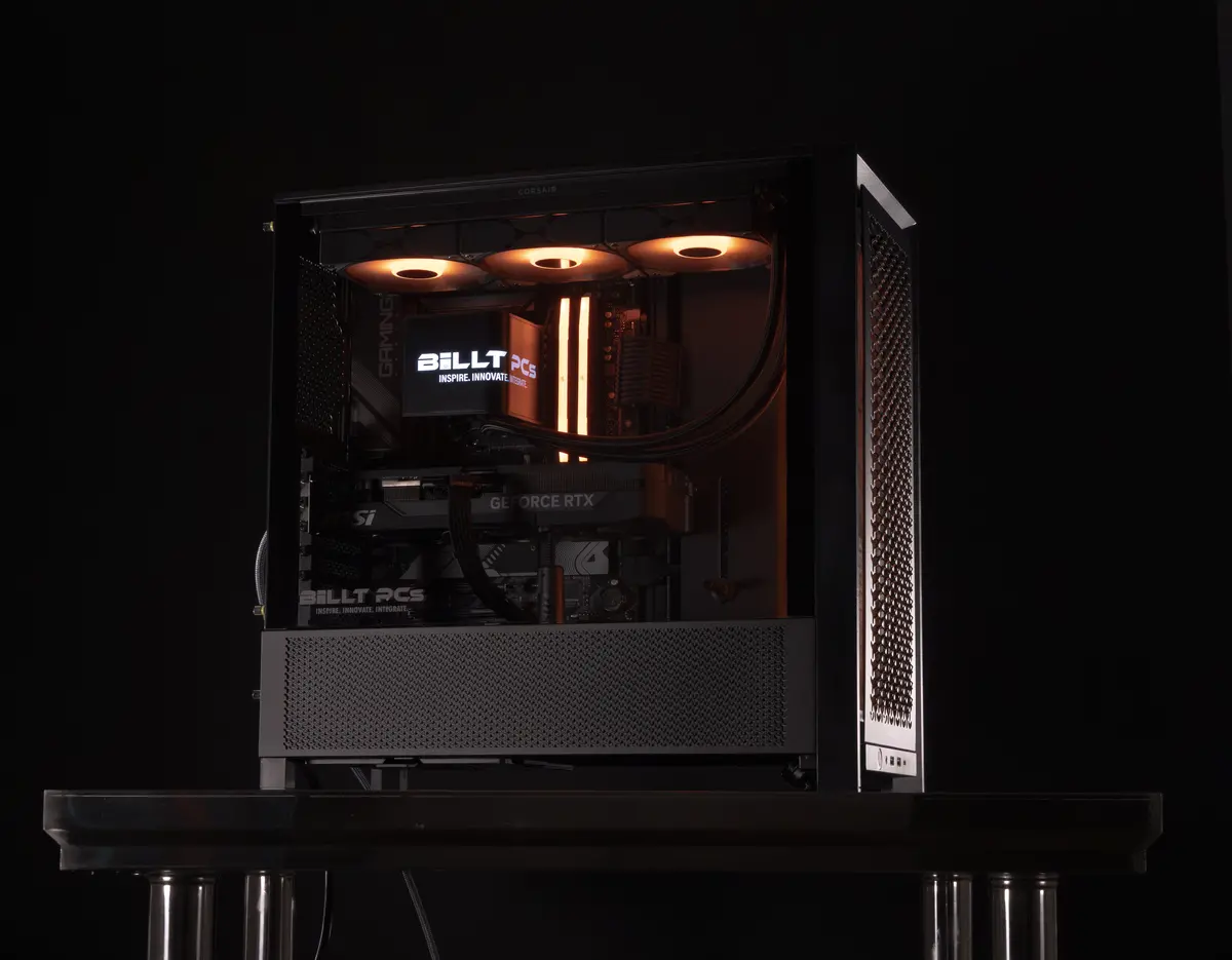 Billt Pc -   Amd Ryzen 7 9700X 8C/32Gb Ram/1Tb Hd/Rtx 5070 1