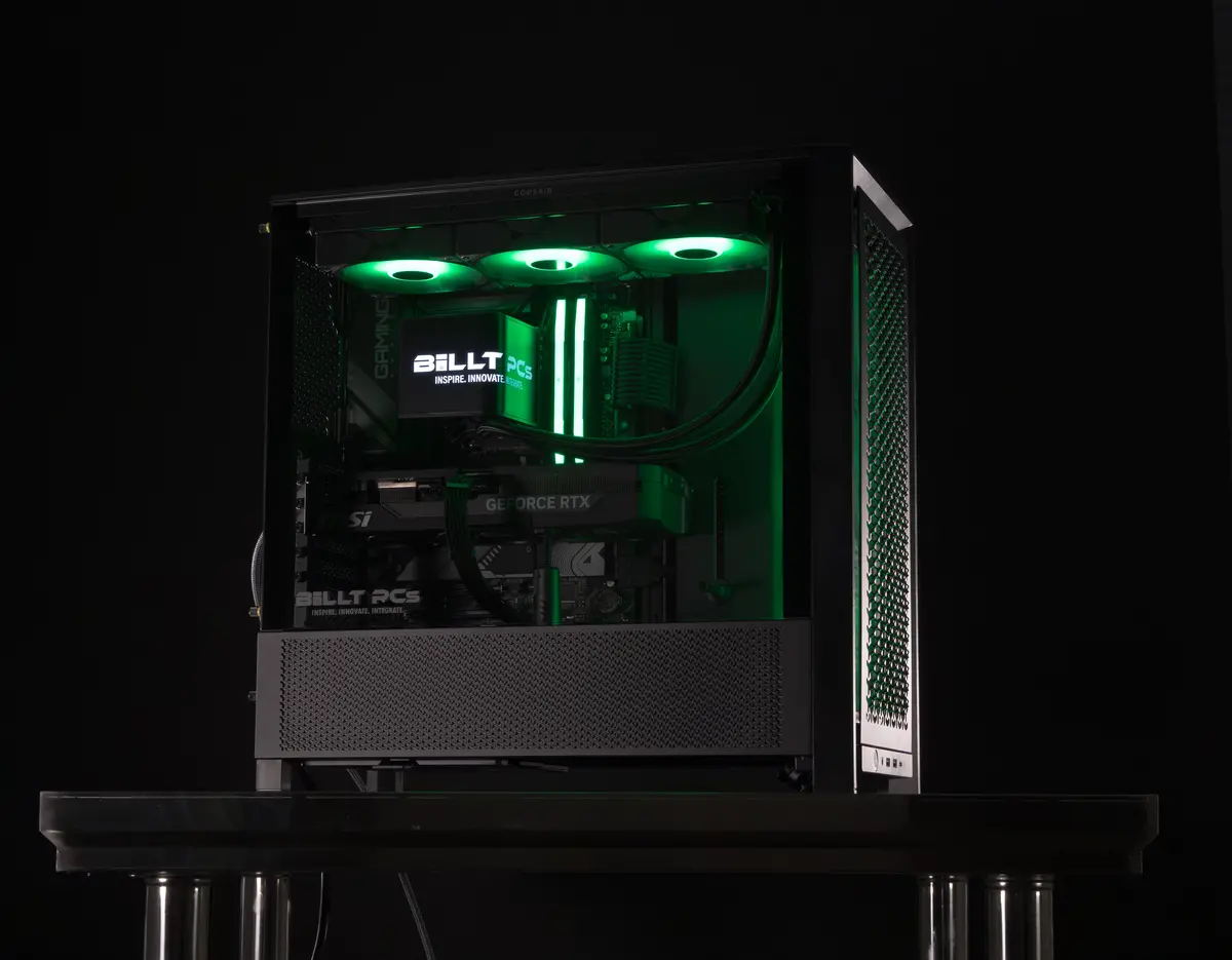 Billt Pc -  Amd Ryzen 7 9800X3d/64Gb Ram/2Tb Hd/Rtx 5070 Ti 1