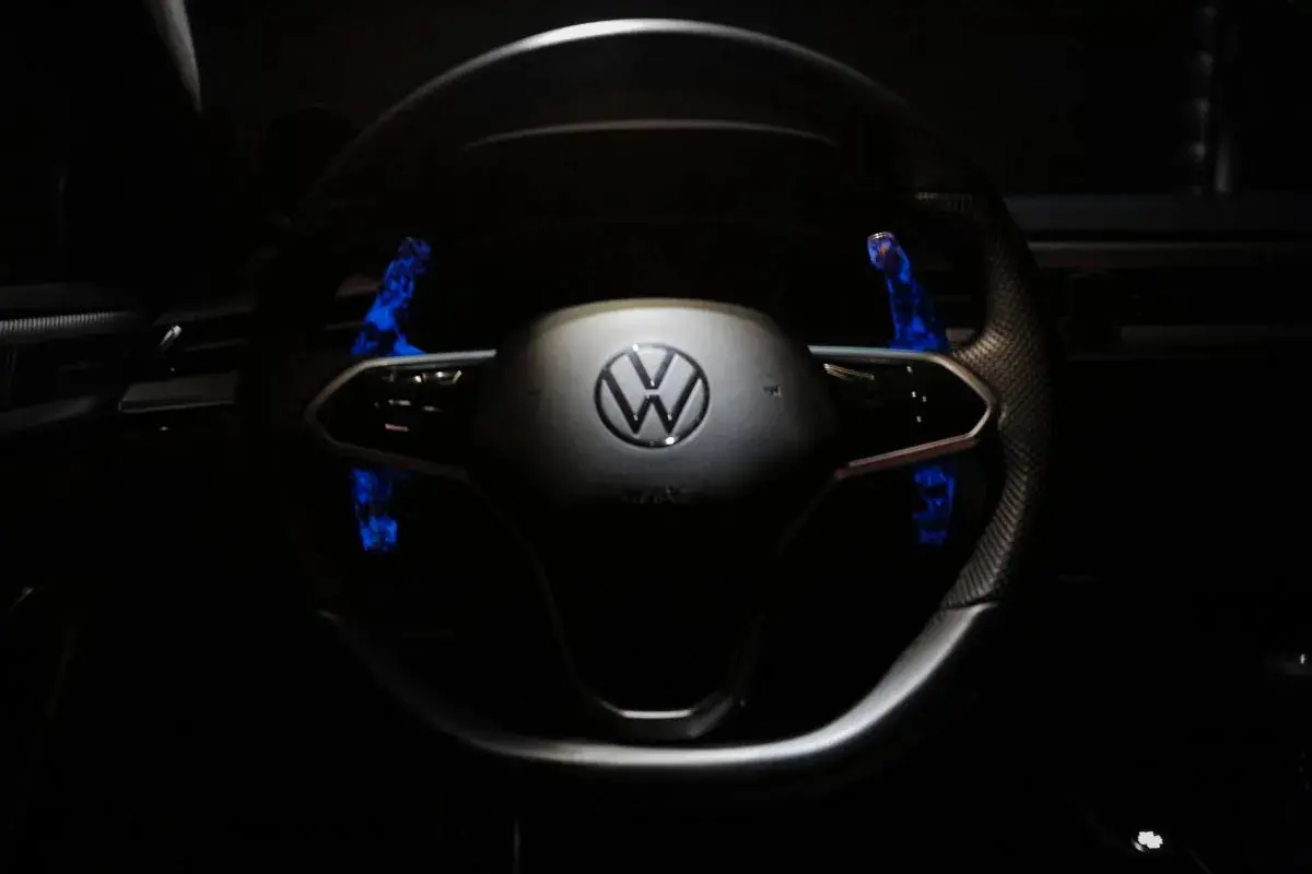 Volkswagen Golf Mk8 Gti Forged Carbon Wheel Paddle Shifters 1