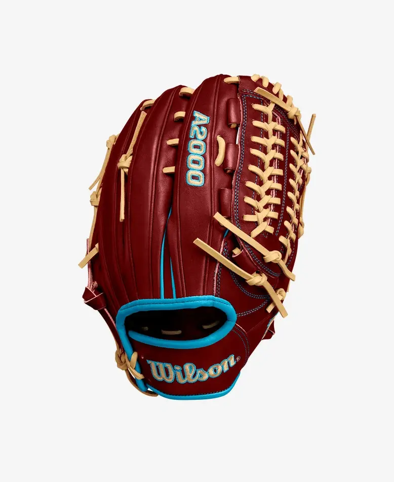 Wilson A2000 - Winter 2024 - 11.75" - Pitchers Baseball Glove D33 1