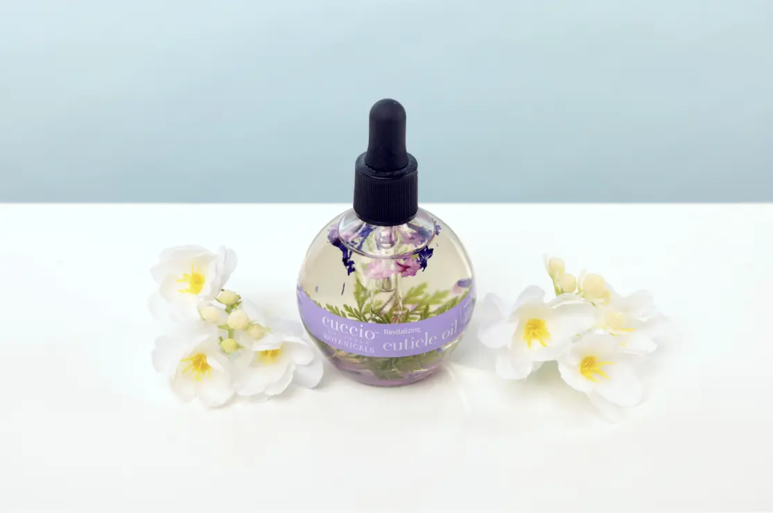Cuccio Naturale - Botanicals Revitalizing Cuticle Oil With Real Flowers (2.1 Fl. Oz) 1