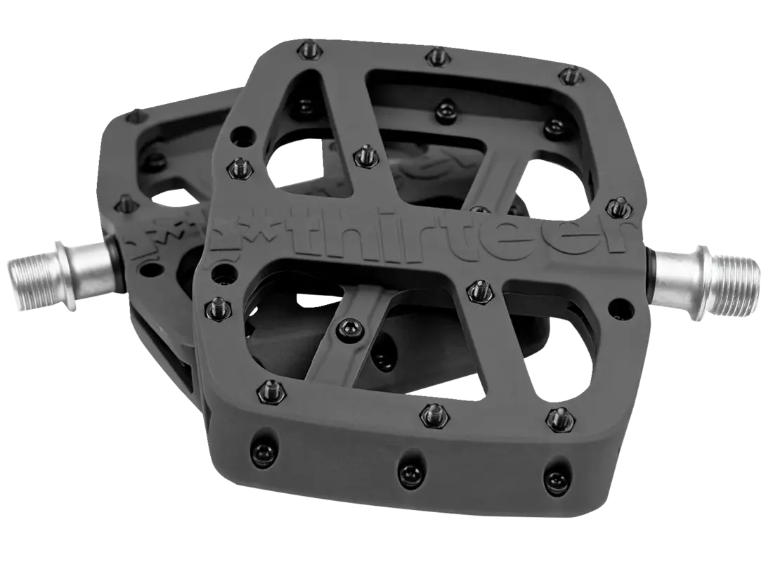 E*Thirteen Flat Pedaler 1