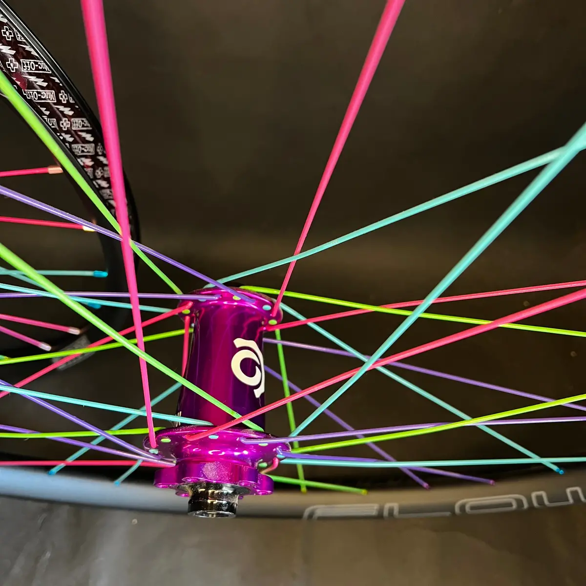 Flow Ex3 Mtb Colorburst With Hydra 2 1