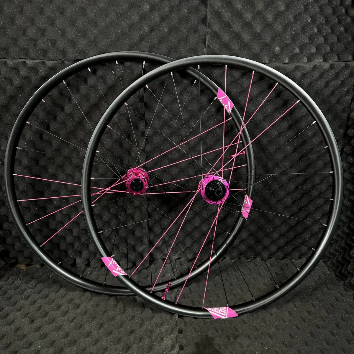 We Are One Wisp Xc Carbon Rims With I9 Hydra 2 Boost Hubs 1