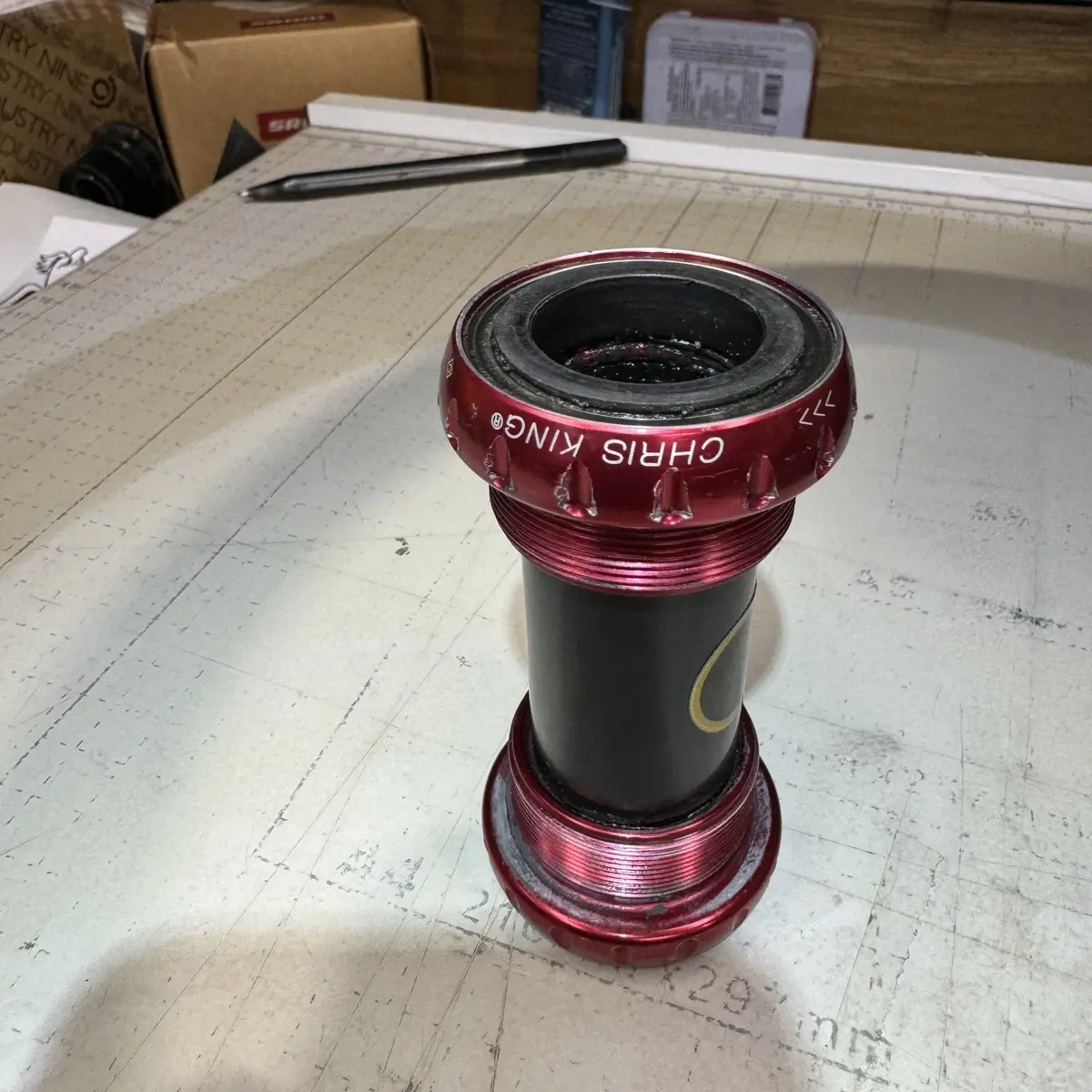 Like New Chris King Ceramic Bsa Bottom Bracket 1