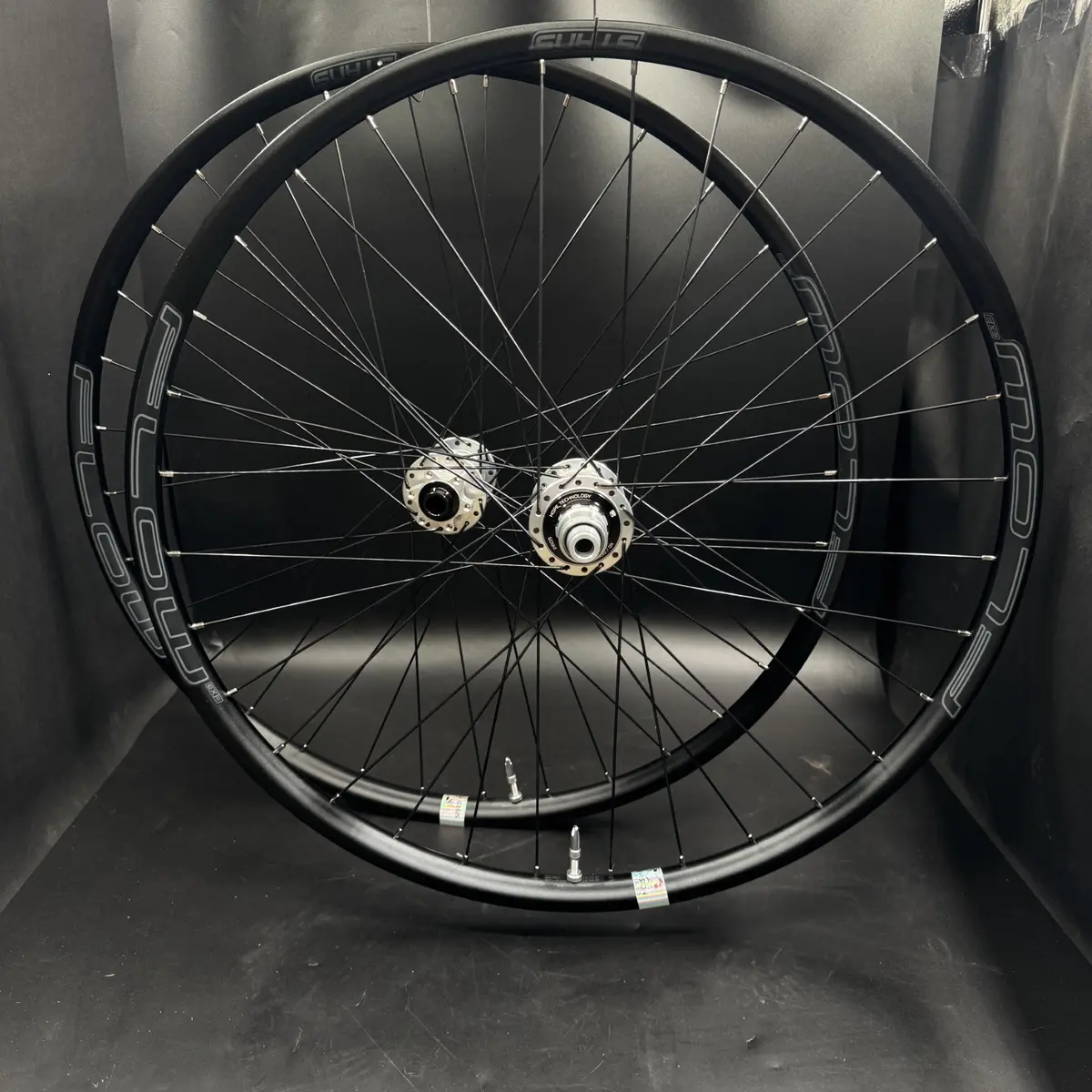 Hope Pro 5 Hard Enduro/ Ebike Wheelset 1