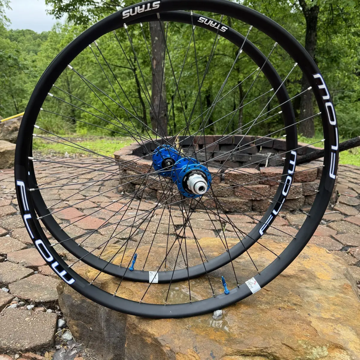 Hope Pro 5 Hard Trail Wheelset With Flow Mk4 Rims 1
