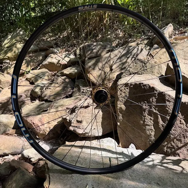 Custom Podium Gold I9 Hydra Rear Enduro/Dh Wheel 1