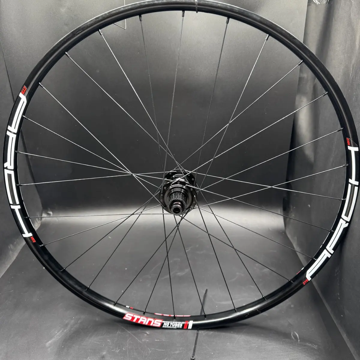 29” Boost I9 Hydra Hub With Arch Mk3 Rim 1