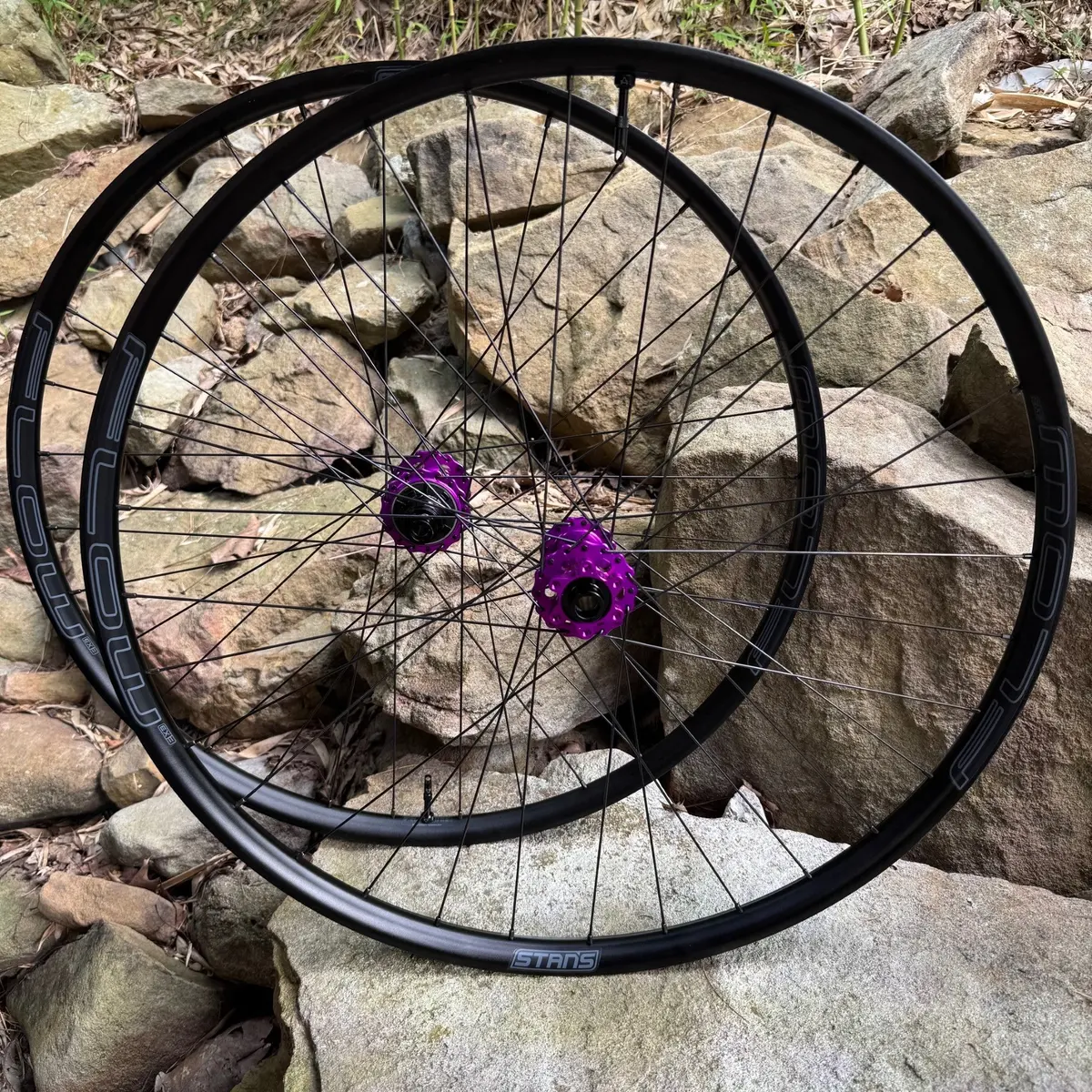 Big Mtn Wheels: I9 Hydra 2 With Notubes Flow Ex3 Rims. 1