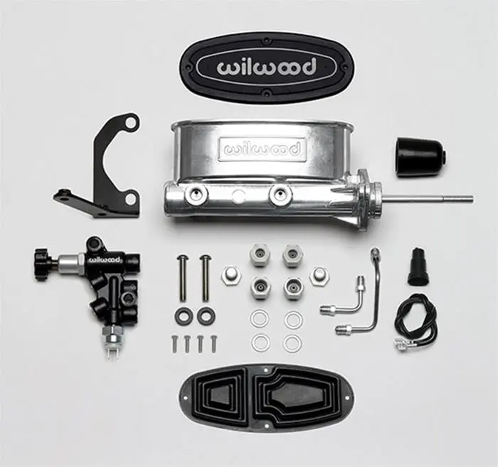 Wilwood 261-13271-P Aluminum Dual-Circuit Master Cylinder 1