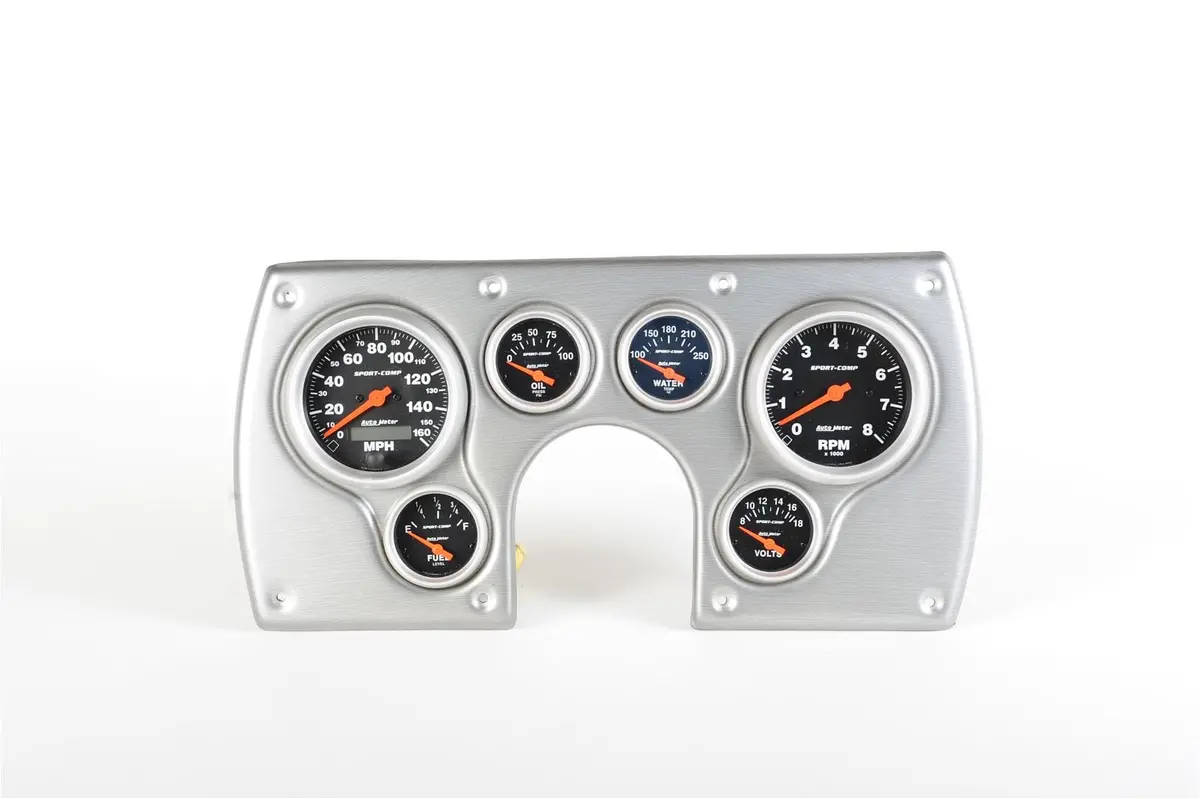 Classic Thunder Road Instrument Panel With Autometer Gauges – 101820212 1
